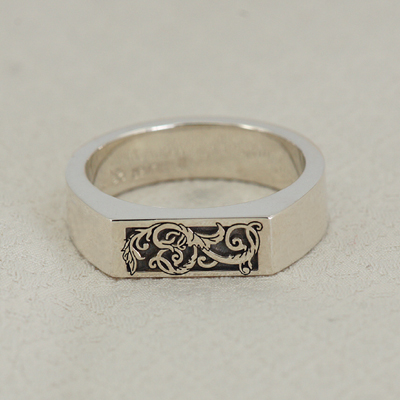 男性に人気の印台リング